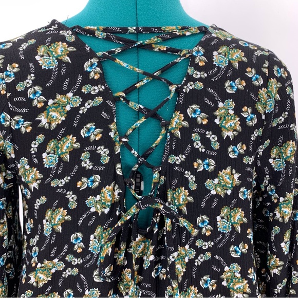 BONGO Floral Patterned 3/4 Sleeve Corset Back Blouse, Medium - Picture 7 of 16